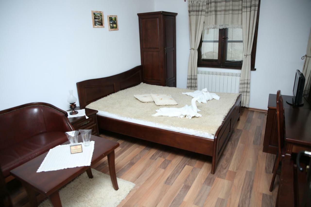 Oazis Guesthouse 洛维奇 外观 照片