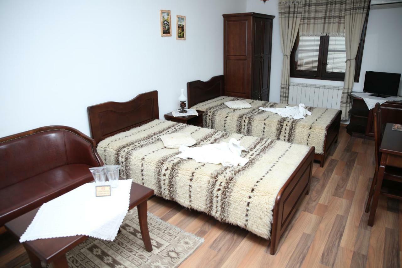 Oazis Guesthouse 洛维奇 外观 照片