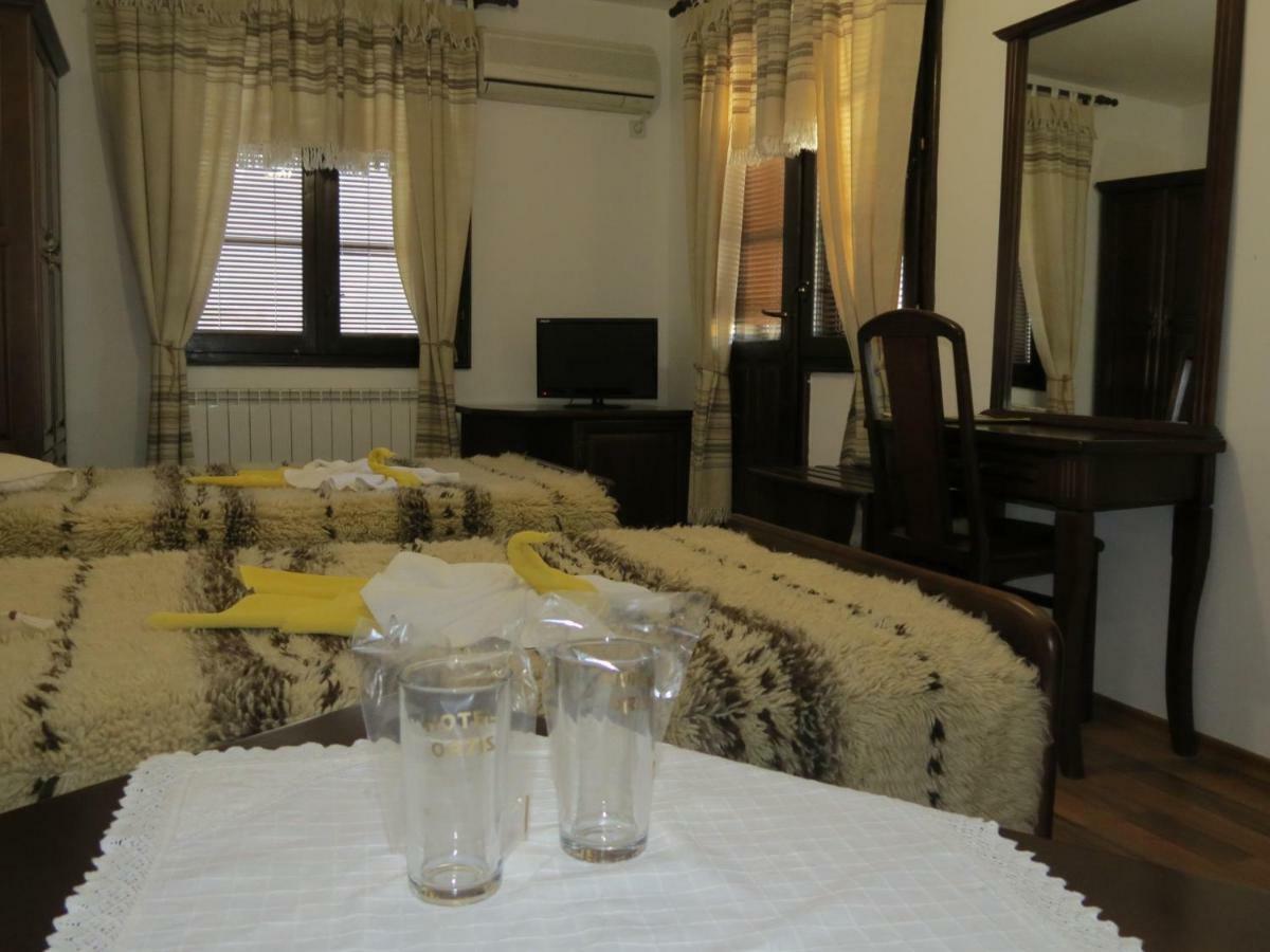 Oazis Guesthouse 洛维奇 外观 照片