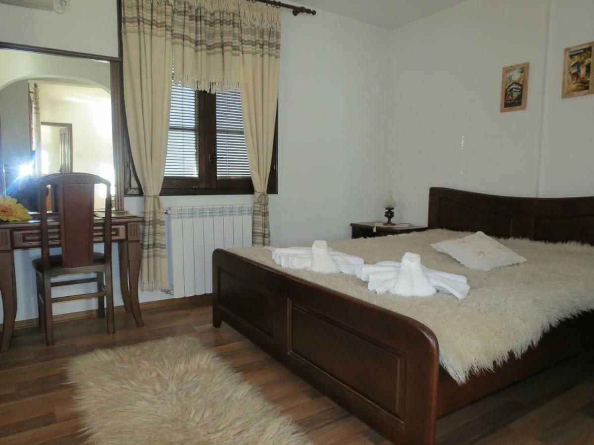 Oazis Guesthouse 洛维奇 外观 照片